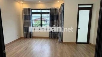 Gần ô tô đỗ phố Vĩnh Hưng nhà đẹp dân xây 2 thoáng nông thông 35m2 x5T