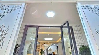 Bán Nhà Trệt Lầu Mới Đẹp 3 P.Ngủ _ Sổ Hồng Riêng _ Hẻm 1716 HTP