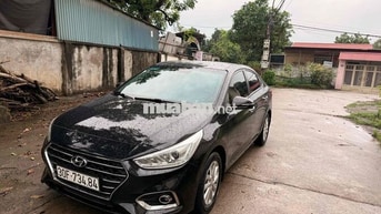 Hyundai Accent Đen 5 chỗ
