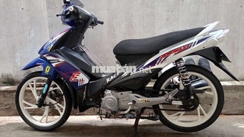 Suzuki Axelo 125 Xanh trắng