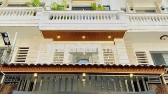 Cho thuê nguyên căn Mới Đẹp, 5pn6wc,có nội thất, Phạm Văn Chiêu P13 GV