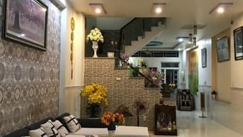 Bán nhà riêng 1,75 tỷ, 61m2, 3PN, 3WC tại Lãnh Binh Thăng, p 13, Q11, 