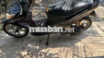 Yamaha Luvias màu Đen