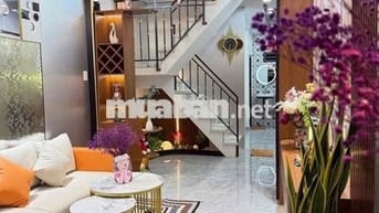 bán nhà lầu sát ủy ban Dân phường Trường Thọ Thủ Đức