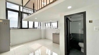 CHUNG CƯ MINI DUPLEX THANG MÁY SIÊU RỘNG KẾ BÊN CÔNG VIÊN ĐẦM SEN Q11