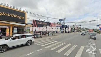 Mặt bằng 2 mặt tiền rộng thích hợp làm showroom, chuỗi F&B, điện máy