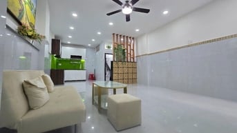 NHỈNH 4 tỷ- Hẻm Nhất Chi Mai, ngay nhà Ga T3. DT 4x10. 1 Lầu MỚI Keng.