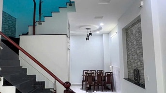 BÁN NHÀ KDBB ĐƯỜNG 8M XE QUA LẠI CHỈ 5.99 TỶ