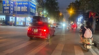 BÁN NHÀ 2,5 TẦNG THỊ TRẤN SÓC SƠN - TRỤC KINH DOANH - 80m RA CHỢ SÓC S