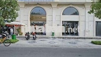 Cho thuê mặt bằng sang trọng đường lớn,oto đậu thoải mái Vạn Phúc City