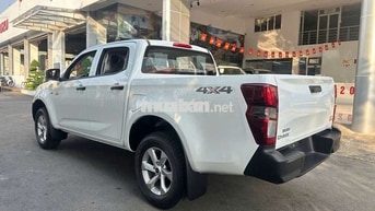 Isuzu D-Max UTZ800 2 cầu số sàn nhập Thái 2026