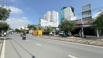 Bán Nhà 5 Tầng MT Đường Huỳnh Tấn Phát _ Vị Trí Đẹp Đắc Địa Ngay TT