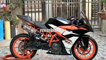 KTM RC390 2018 Cam Đen Trắng