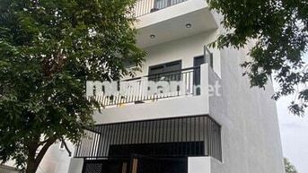 cho thuê phòng căn hộ vừa xây xong đày đủ tiện nghi