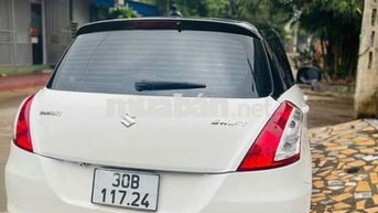 Suzuki Swift 2015 Trắng Đen