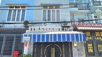 nhà bán mặt tiền đường 10m 2 lầu có sổ hồng