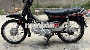 Honda Dream màu Tím