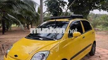 Chevrolet Spark Số tự động Vàng