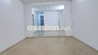 Nhà gần trường tiểu học Phú Tân mặt tiền đường nhựa lớn thông dài