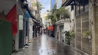 GIẢM GIÁ NGUYỄN ĐÌNH CHIỂU QUẬN 3 - HẺM GẦN 6M -61M2 NGANG 4.4M 5 TẦNG