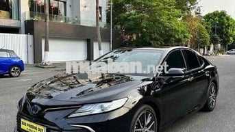 Toyota Camry 2.5 HV 2023 61000km Đen