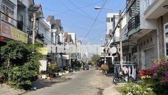 Nhà 5x18m trống suốt sẵn 3 máy lạnh - KDC Thới Nhựt