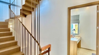 BÁN NHÀ ĐẸP NHƯ HÌNH ẢNH, gồm Trệt và 2 Lầu, Sân thượng: Nội thất OK