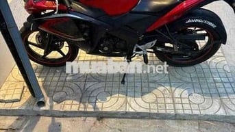 Honda CBR150R Đỏ đen Thể thao