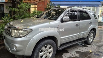 Toyota Fortuner 2011 Bạc 170000 km