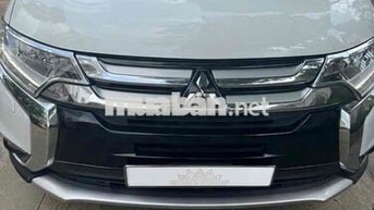 Mitsubishi Outlander 2019 Trắng