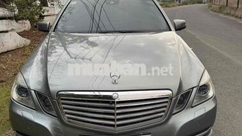 Mercedes-Benz E200 2011 Xám 152000 km