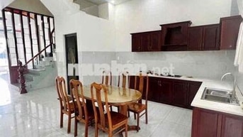 NHÀ CHO THUÊ: TRỆT 3 LẦU TUYỆT ĐẸP, MỚI - FULL MÁY LẠNH - MẶT TIỀN KHU