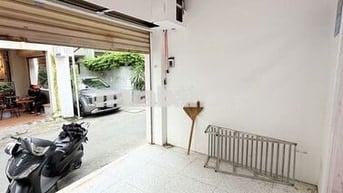 BÁN NHÀ LÊ VĂN SỸ XE HƠI NGỦ TRONG NHÀ