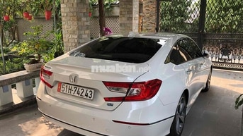 Honda Accord 2020 Trắng 80.000km