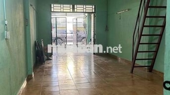 CHO THUÊ NHÀ NGUYÊN CĂN NHÀ RỘNG THOÁNG MẶT TIỀN