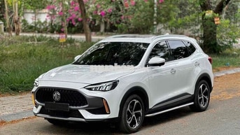 MG HS 2023 bản 1.5T LUXURY 16.000 km