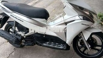 Honda Air Blade màu Trắng