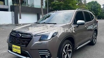 Subaru Forester 2024 2.0i-S 27000 km Nâu