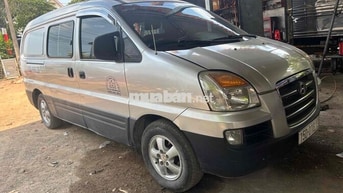 Hyundai Starex 2005 Bạc