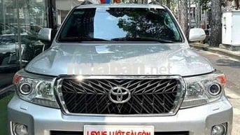 Toyota Land Cruiser VX4.6 Bạc 180.000 km xe chất