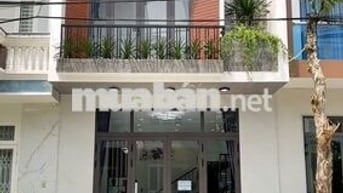 Nhà 1 Trệt 1 Lầu Giá Chỉ 940 Triệu – Gần VSIP 3