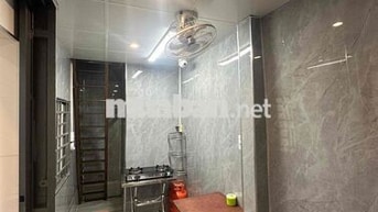 Cần Bán Nhà Nhỏ Mới Xây - Đầy Đủ Công Năng, Dọn Vào Ở Ngay