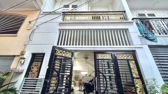 Giảm 200tr, Bán gấp nhà Lê Tự Tài,P4,Phú Nhuận giá 3 tỷ150/32m2,SHR