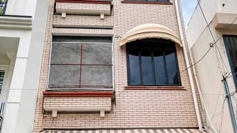 Hẻm Vip Huỳnh Văn Bánh,  P13 Phú Nhuận • 73m2 (4.6m x 16m), 4 Tầng  