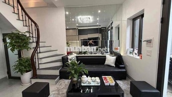 Gần phố Mình Khai nhà đẹp 2 thoáng ở ngay 35m x5T giá 6.8 tỷ sổ CC có