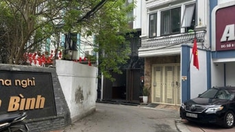 Bồ Đề – Long Biên – Ô TÔ -  185 m2 Đất – mặt tiền 10 M – Giá 29.2 Tỷ. 