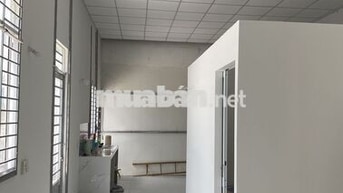 Cho thuê nhà sân vườn , diện tích 165m2 , gần cầu Phước Long