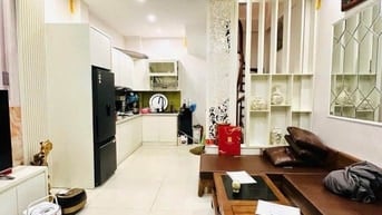 🔥 SIÊU PHẨM ĐỘI CẤN – CHÍNH CHỦ CHỊ EM CÓ CĂN NHÀ 5 TẦNG CẦN CN