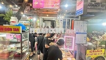 Cần sang lại quán bánh bao phô mai thịt nướng