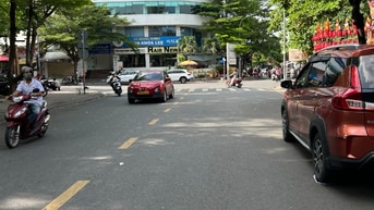 BÁN NHÀ  - PHƯỜNG THẢO ĐIỀN - GIÁ 22 TỶ ĐẾN 53 TỶ